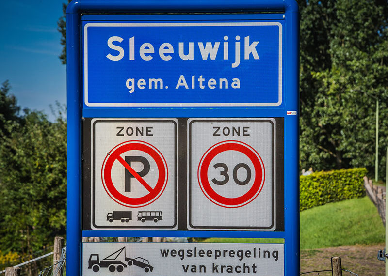Sleeuwijk: Werkzaamheden aan het Kerkeinde